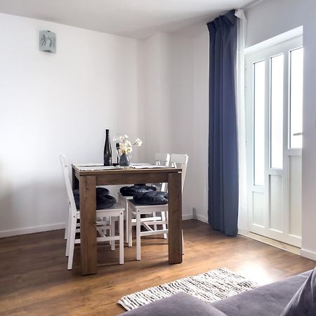 Apartments Goro Подстрана Екстериор снимка