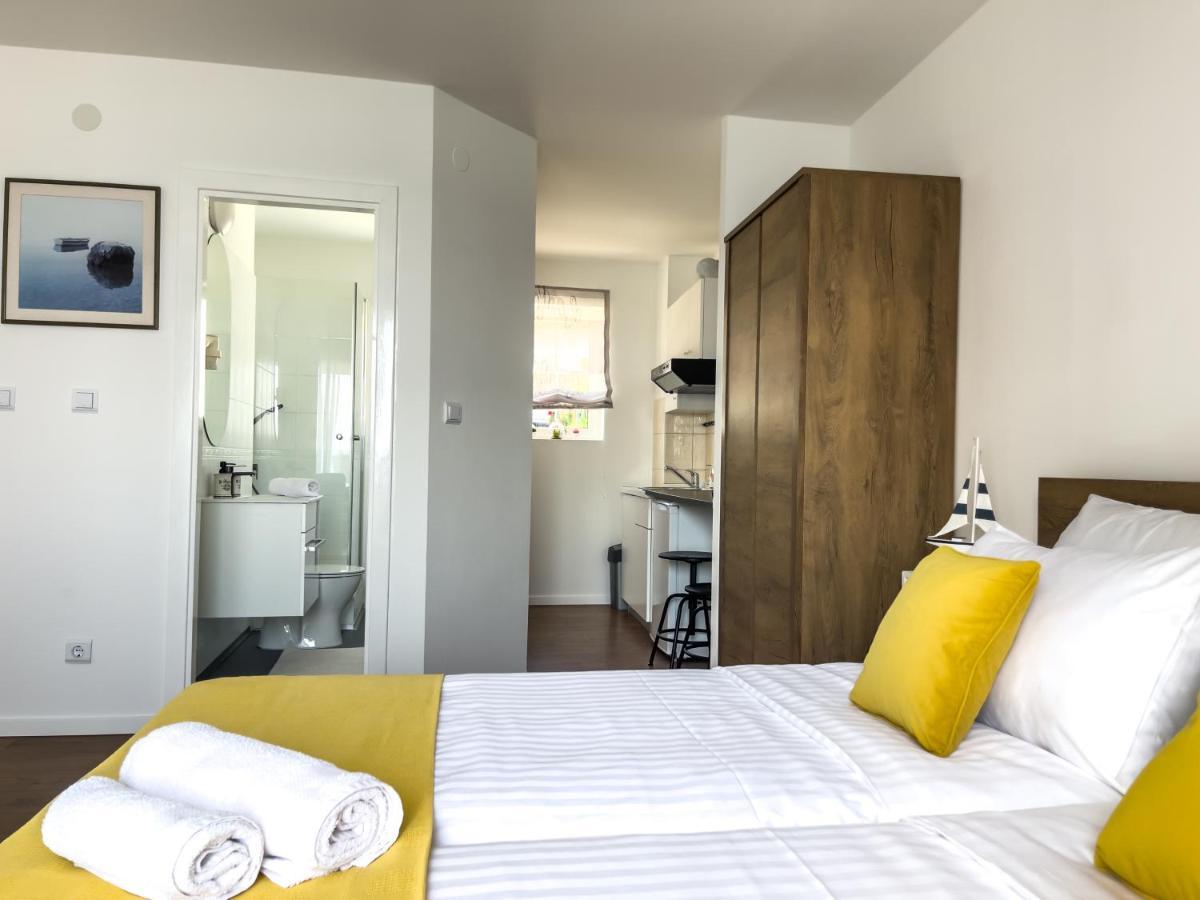 Apartments Goro Подстрана Екстериор снимка